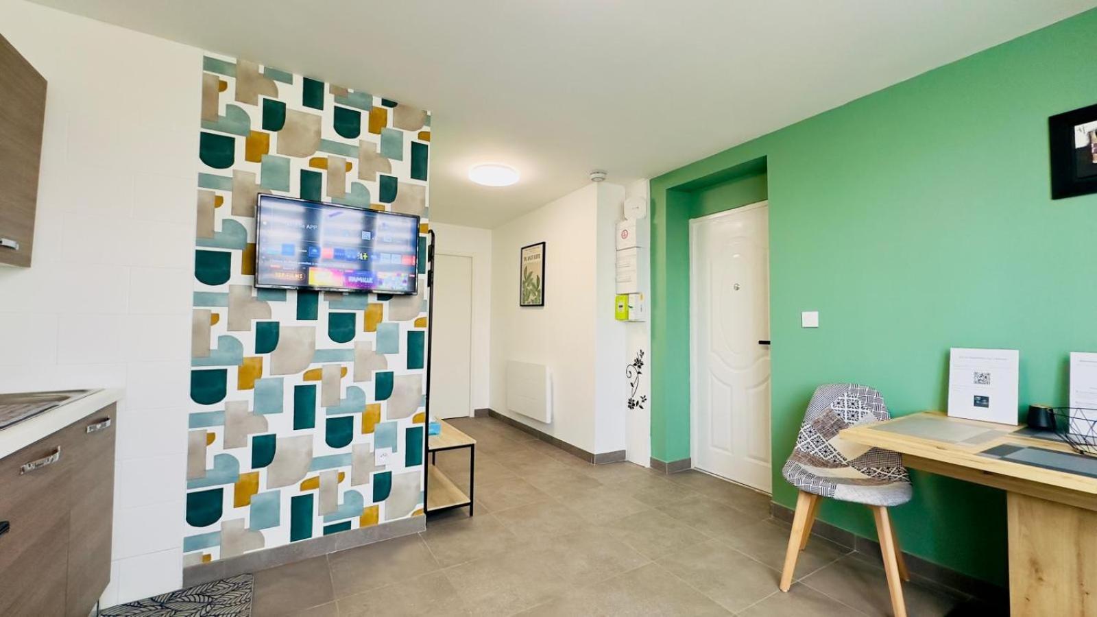 Appartement Cosy A Reminiac ภายนอก รูปภาพ